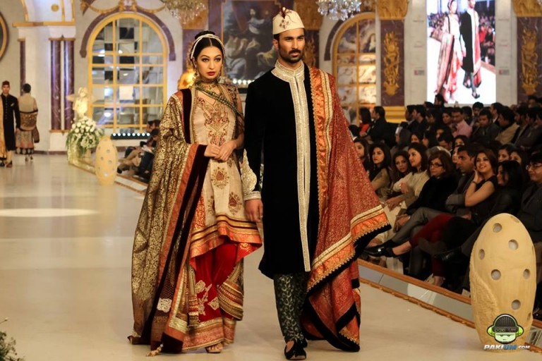 Pictures: Bridal Couture Week 2013