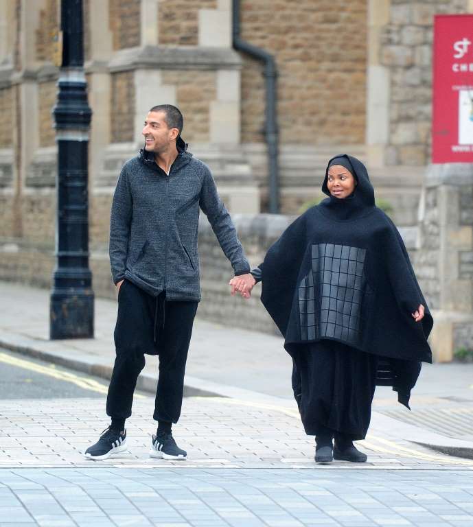 Janet Jackson wears full Islamic dress